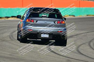 media/Oct-18-2025-Extreme Speed (Sat) [[d6d7e1fef1]]/Group 2 Green/Session 2 (Turn 3)/